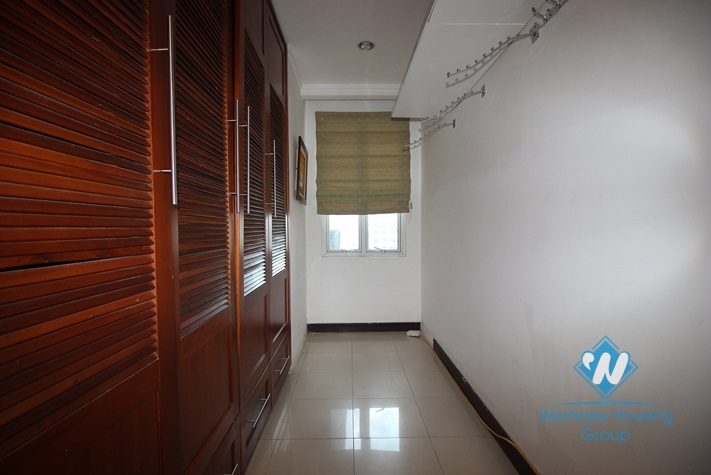 Deluxe apartment for rent in Ciputra Tower near UNIS school